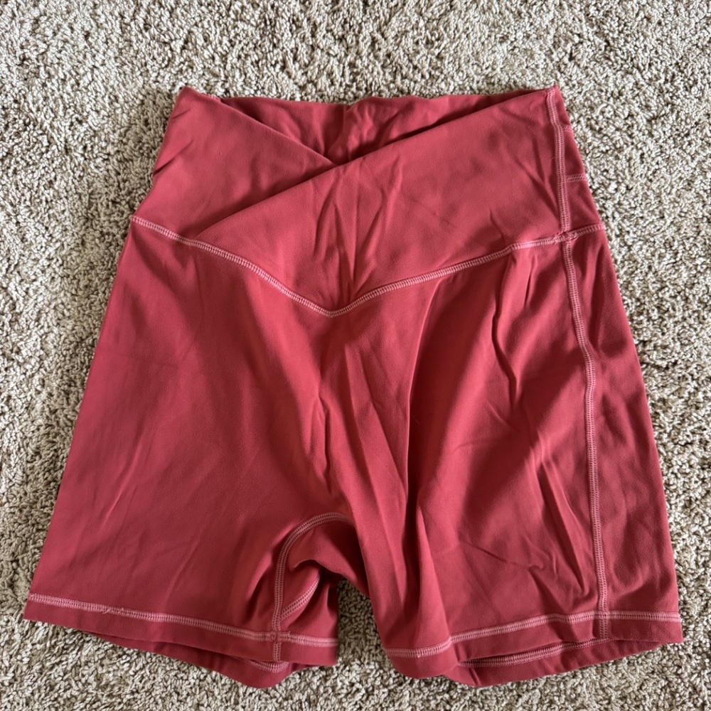 Buffbunny Crossover Shorts - Picture 2 of 4